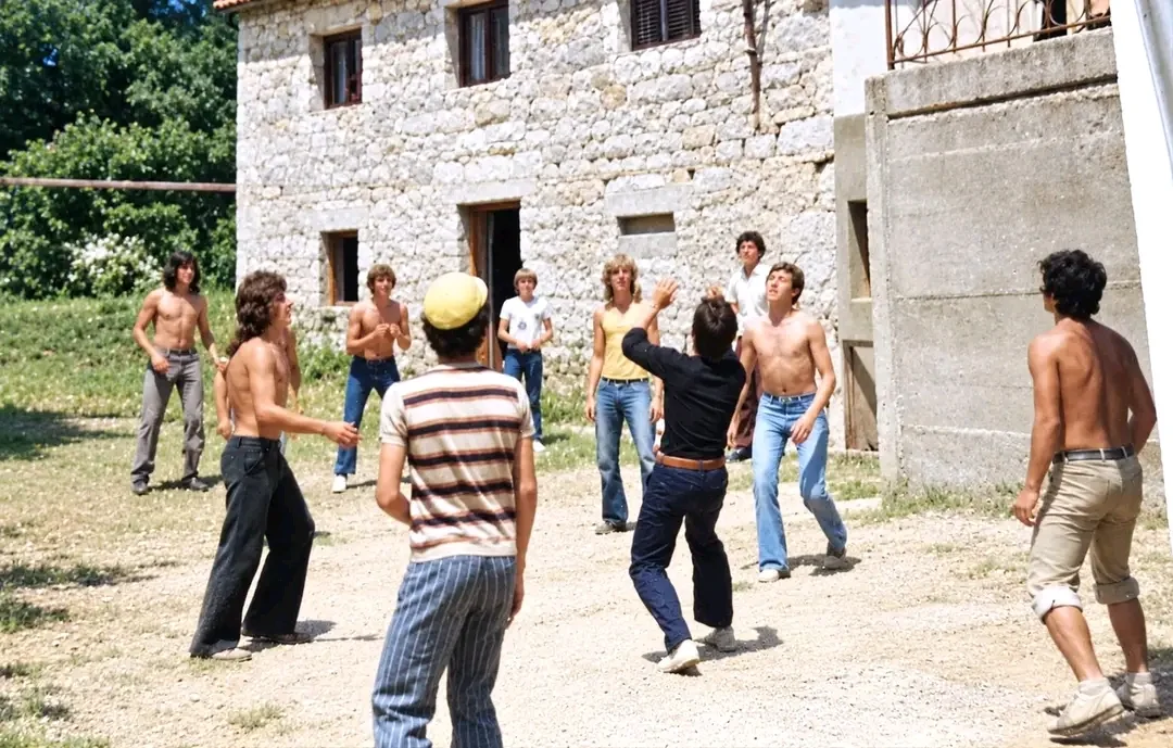 NAŠE "POLIVALENTNO" IGRALIŠTE