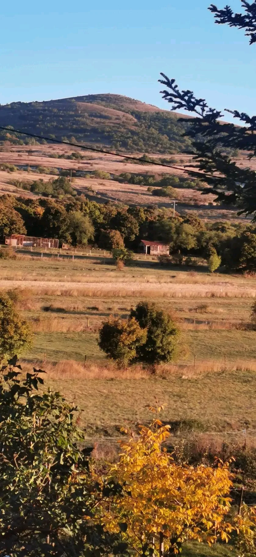 OŠTRULJ – BRDO KOJE GLEDAM I KOJEMU SE VRAĆAM
