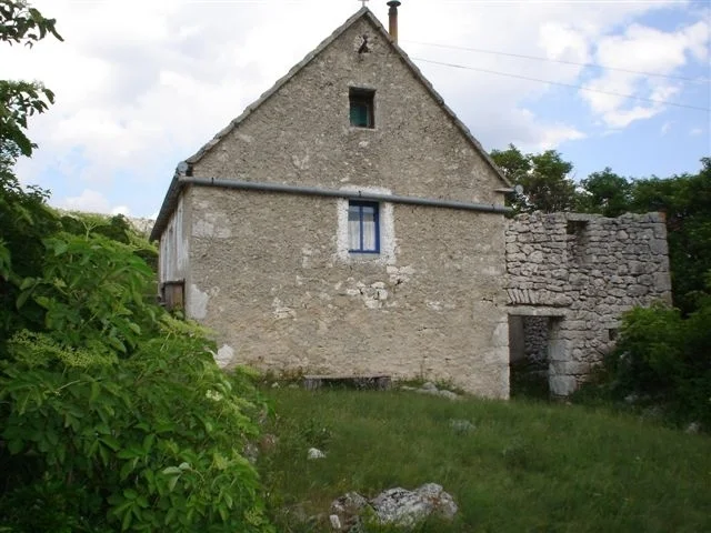 Kamene kuće